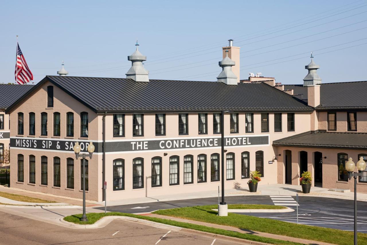 The Confluence Hotel Hastings Exterior photo